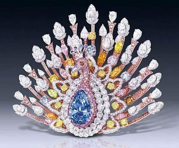 Рис. 3. Брошь Peacock от Graff Diamonds. Источник: diamonds.net