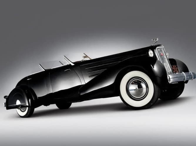 Рис. 6. Cadillac Sixteen Custom Phaeton, 1937 г. Источник фото: rmsothebys.com