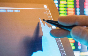 FinEx планирует выкупить паи своих фондов у инвесторов