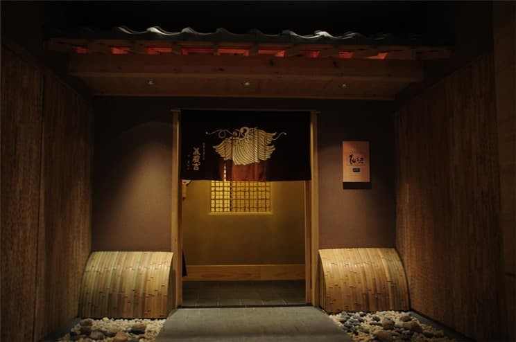 Рис. 3. Вход в ресторан Kyoto Kaden Minokichi Kaiseki-Ryori, Пекин. Источник фото: china.org.cn